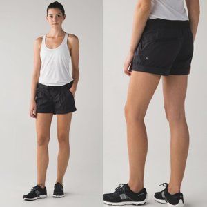 Lululemon spring break away shorts black size 4